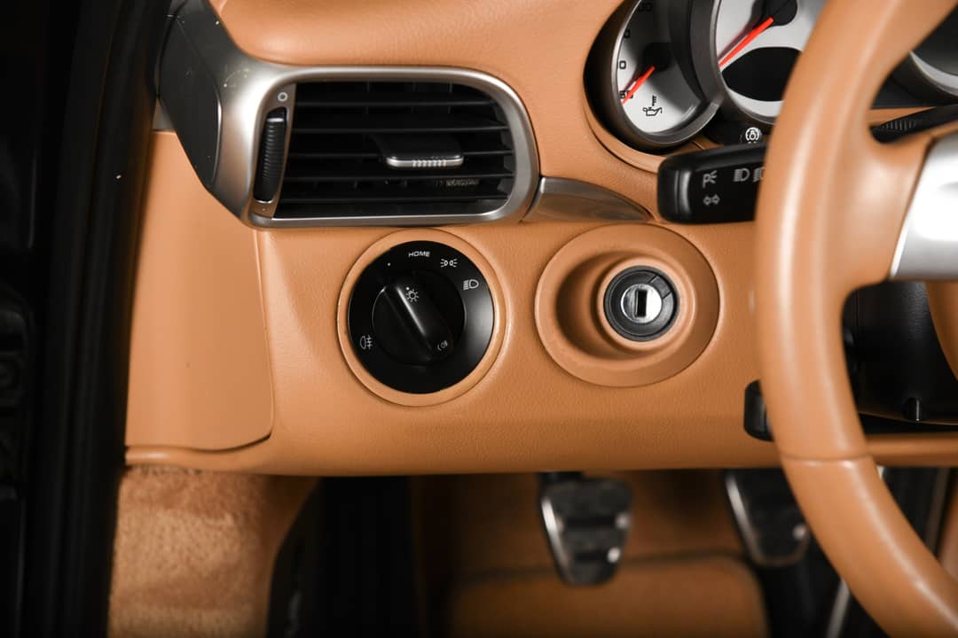 2009 Porsche 911 Carrera 4S — photo 24