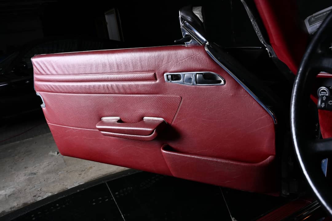 1988 Mercedes-Benz 560-Class 560 SL — photo 20