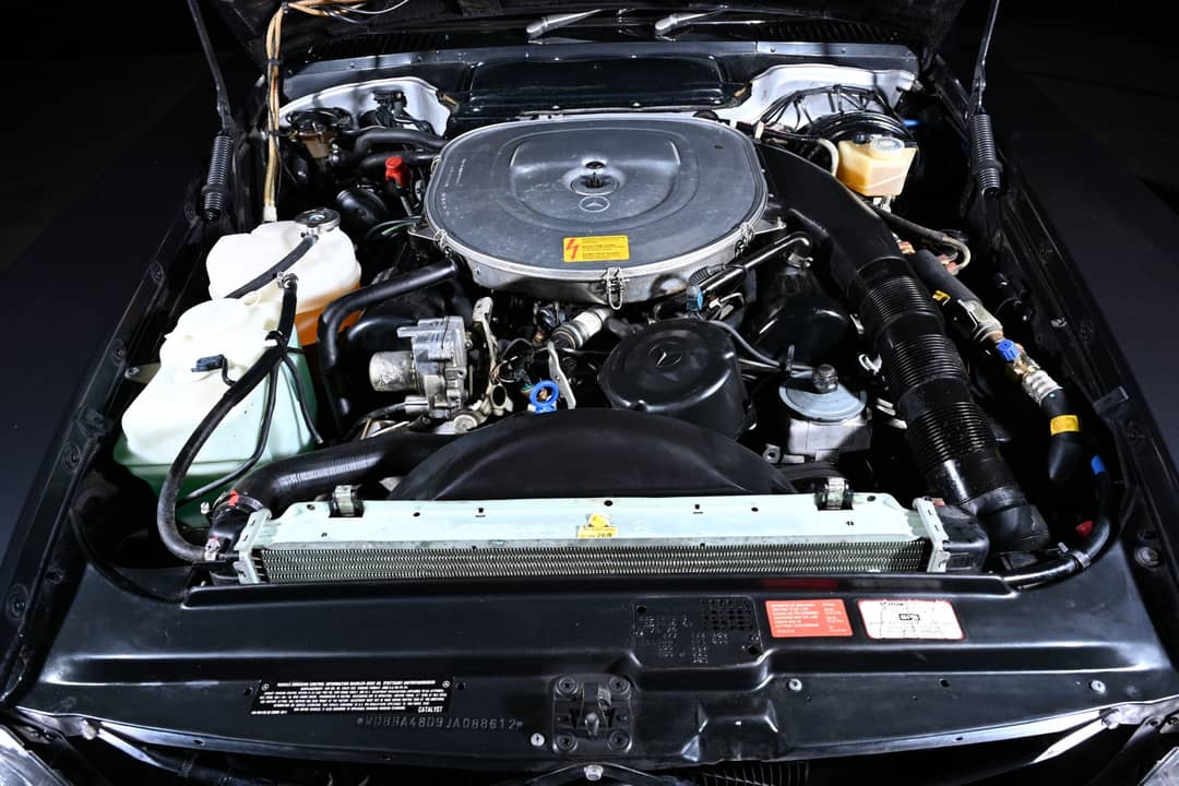 1988 Mercedes-Benz 560-Class 560 SL — photo 30