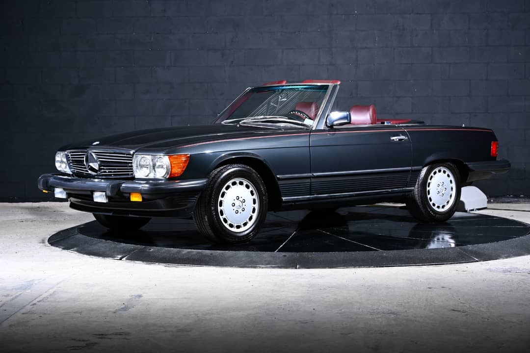 1988 Mercedes-Benz 560-Class 560 SL — photo 10