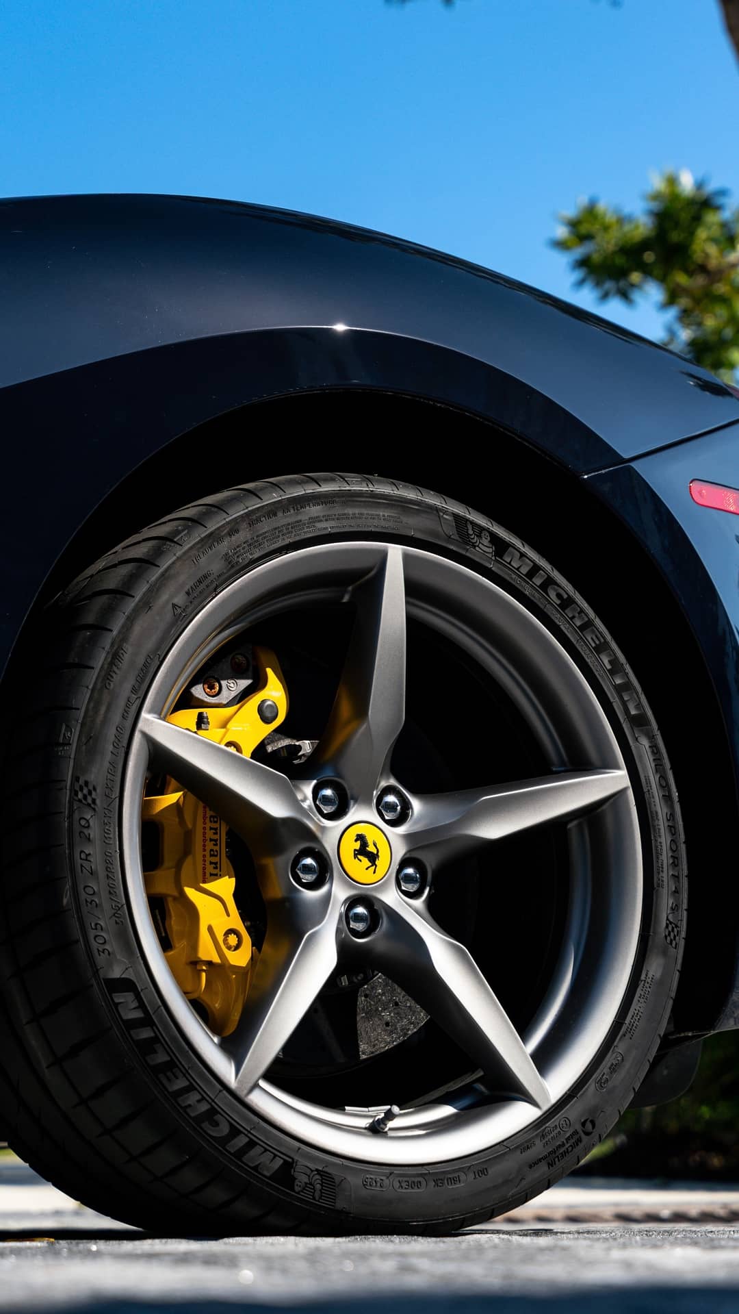 2018 Ferrari 488 Spider — photo 63