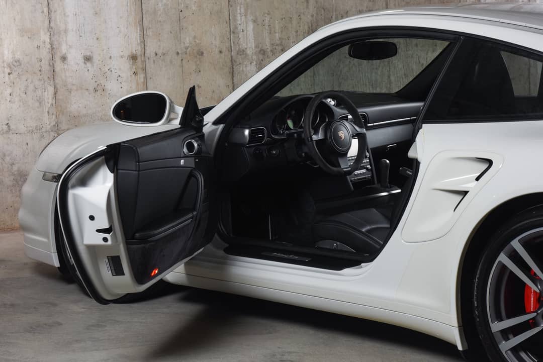 2011 Porsche 911 Turbo — photo 24