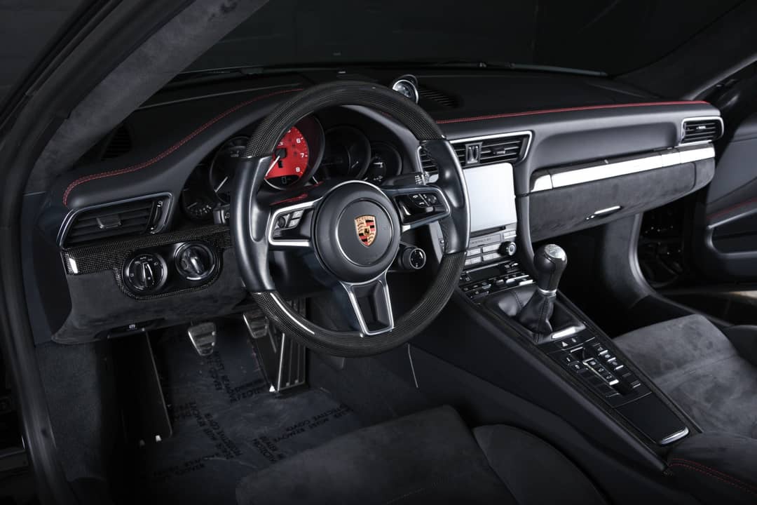 2019 Porsche 911 Carrera GTS — photo 20