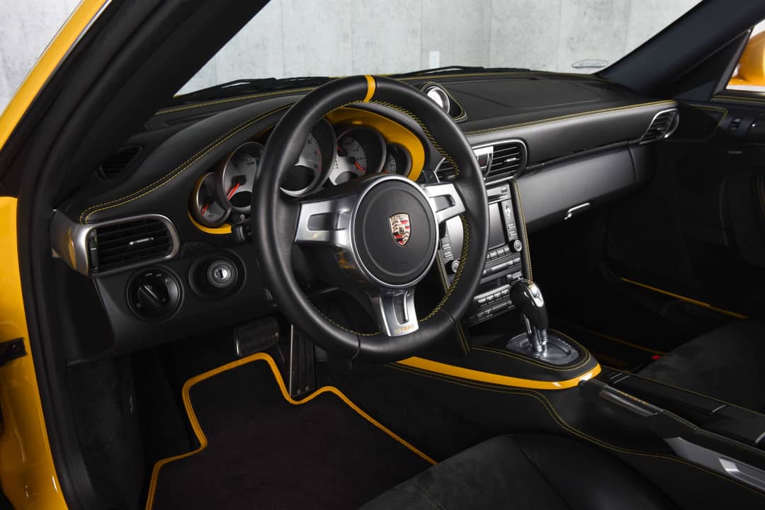 2011 Porsche 911 Turbo S — photo 4