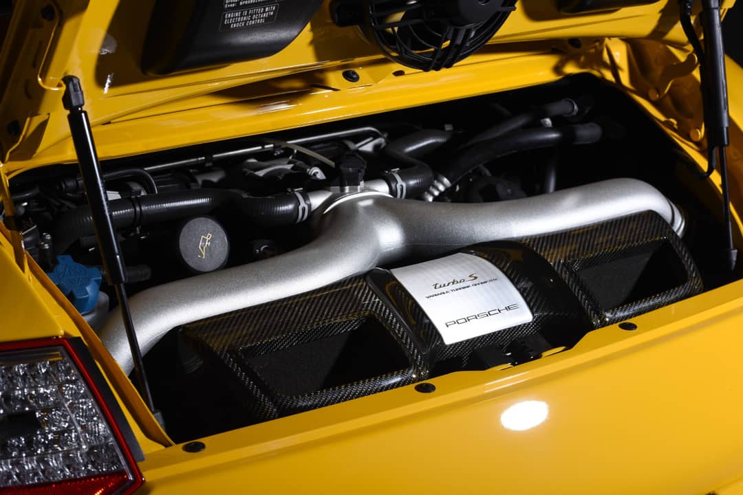 2011 Porsche 911 Turbo S — photo 35