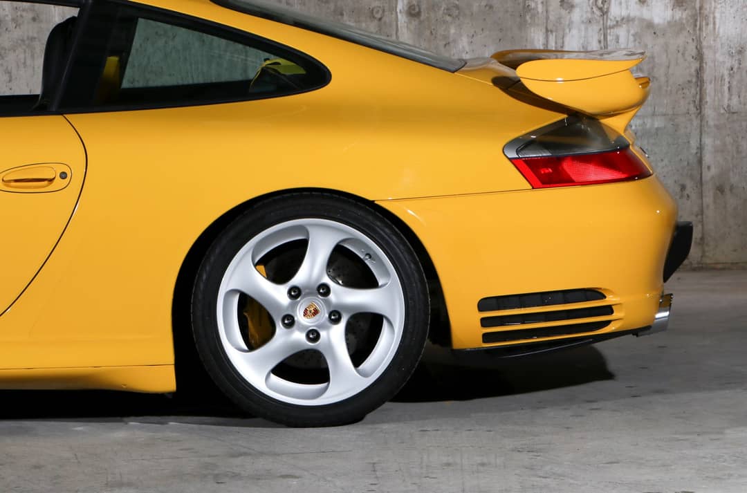 2004 Porsche 911 Carrera 4S — photo 14