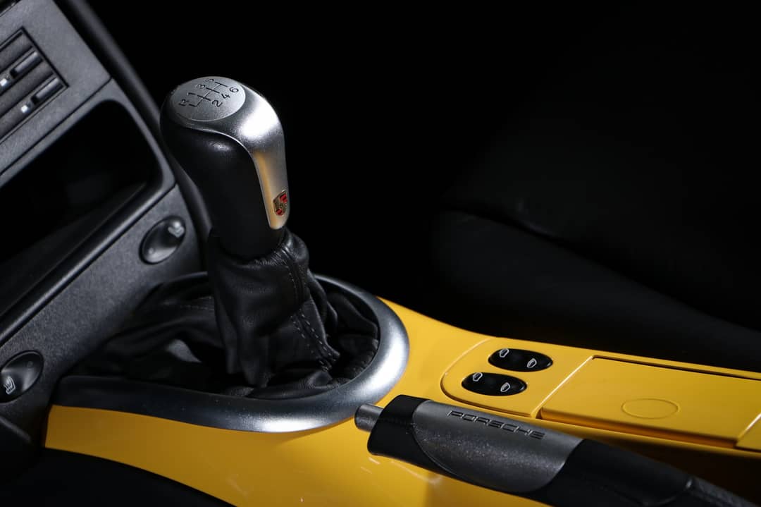 2004 Porsche 911 Carrera 4S — photo 20
