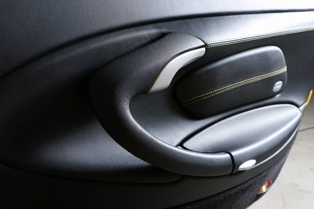 2004 Porsche 911 Carrera 4S — photo 31
