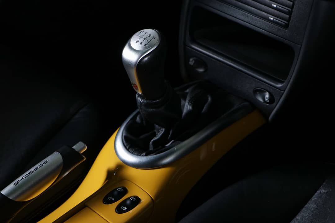 2004 Porsche 911 Carrera 4S — photo 35