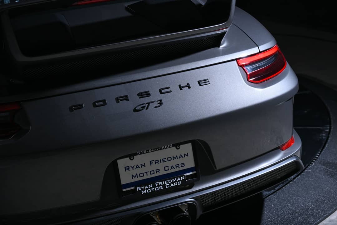 2018 Porsche 911 GT3 — photo 18