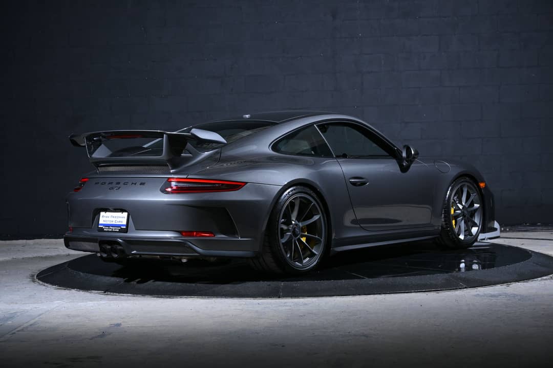 2018 Porsche 911 GT3 — photo 3