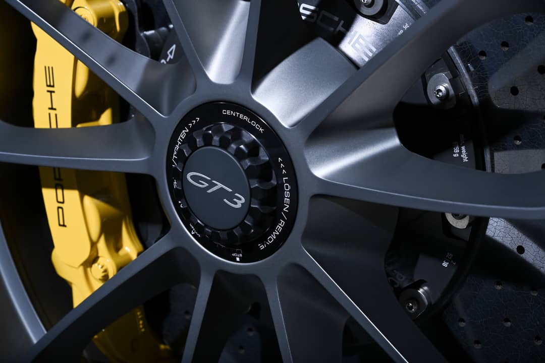 2018 Porsche 911 GT3 — photo 23