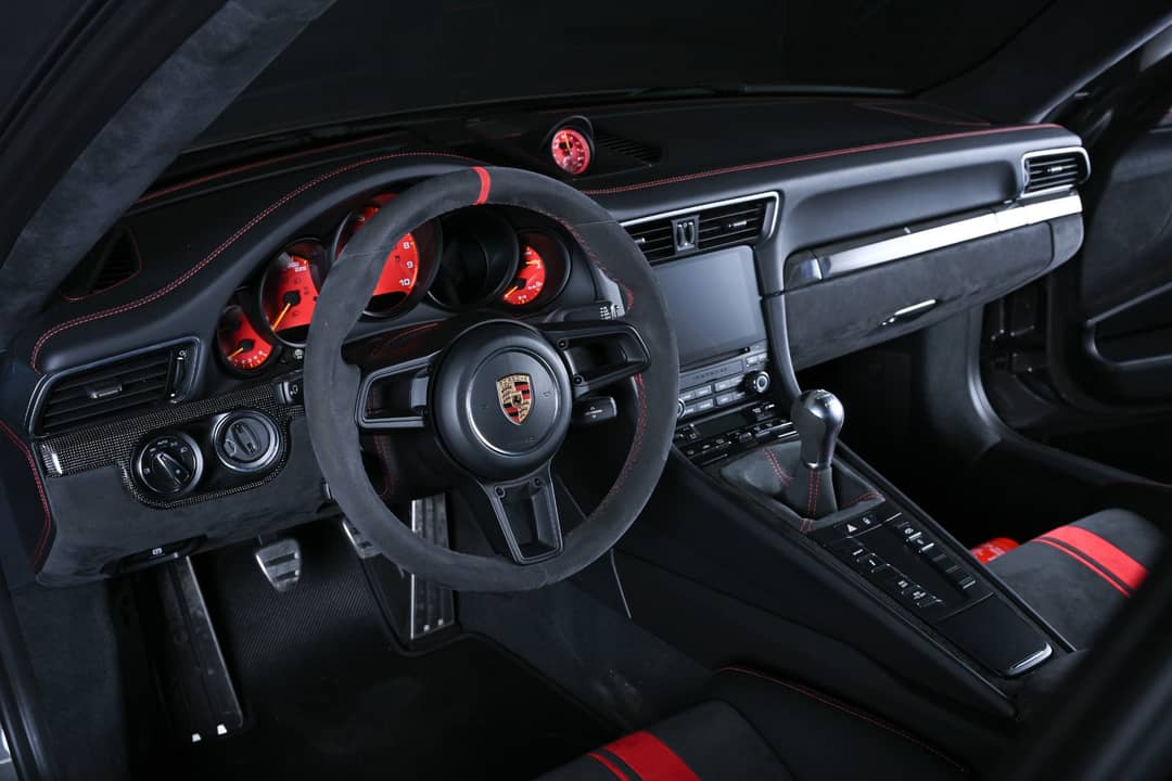 2018 Porsche 911 GT3 — photo 31