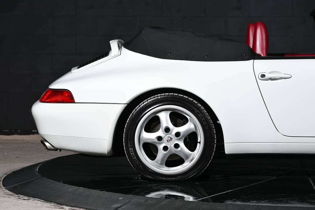 1996 Porsche 911 Carrera — photo 28