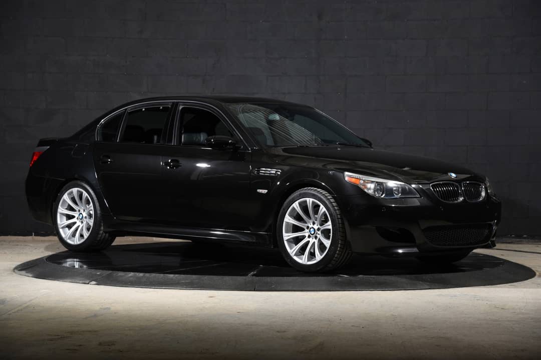2007 BMW M5 — photo 2