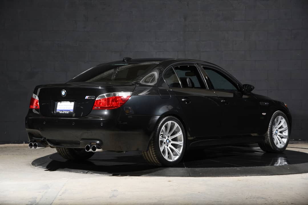 2007 BMW M5 — photo 3