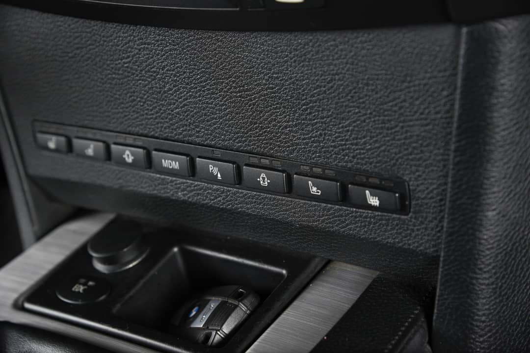 2007 BMW M5 — photo 23