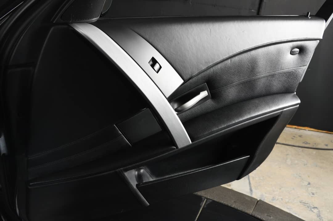 2007 BMW M5 — photo 34