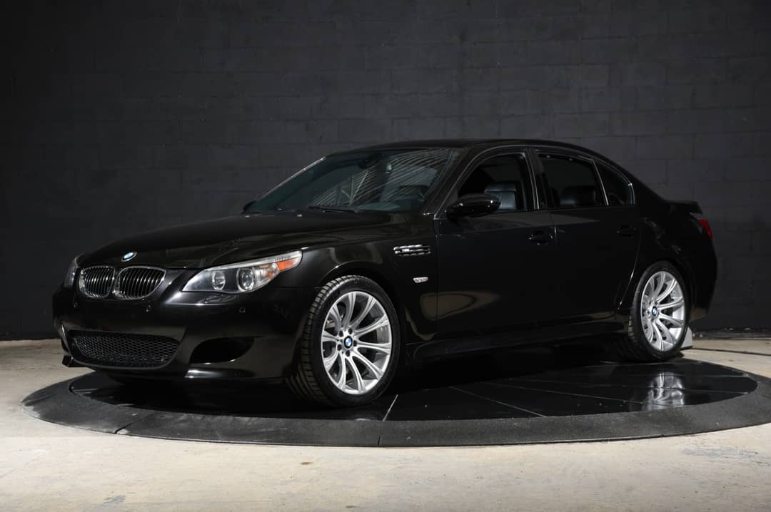 2007 BMW M5 — photo 9