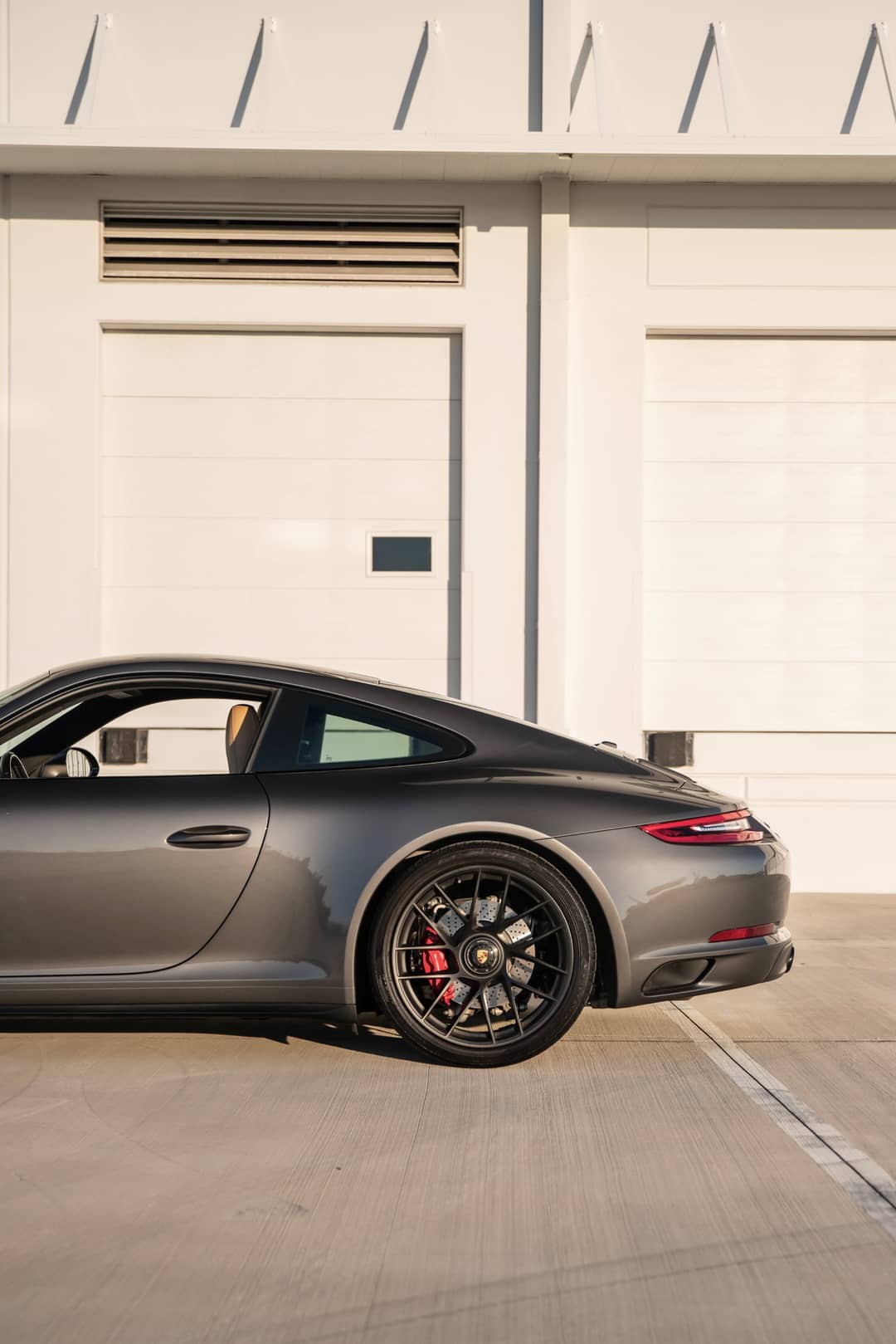 2019 Porsche 911 Carrera GTS — photo 16
