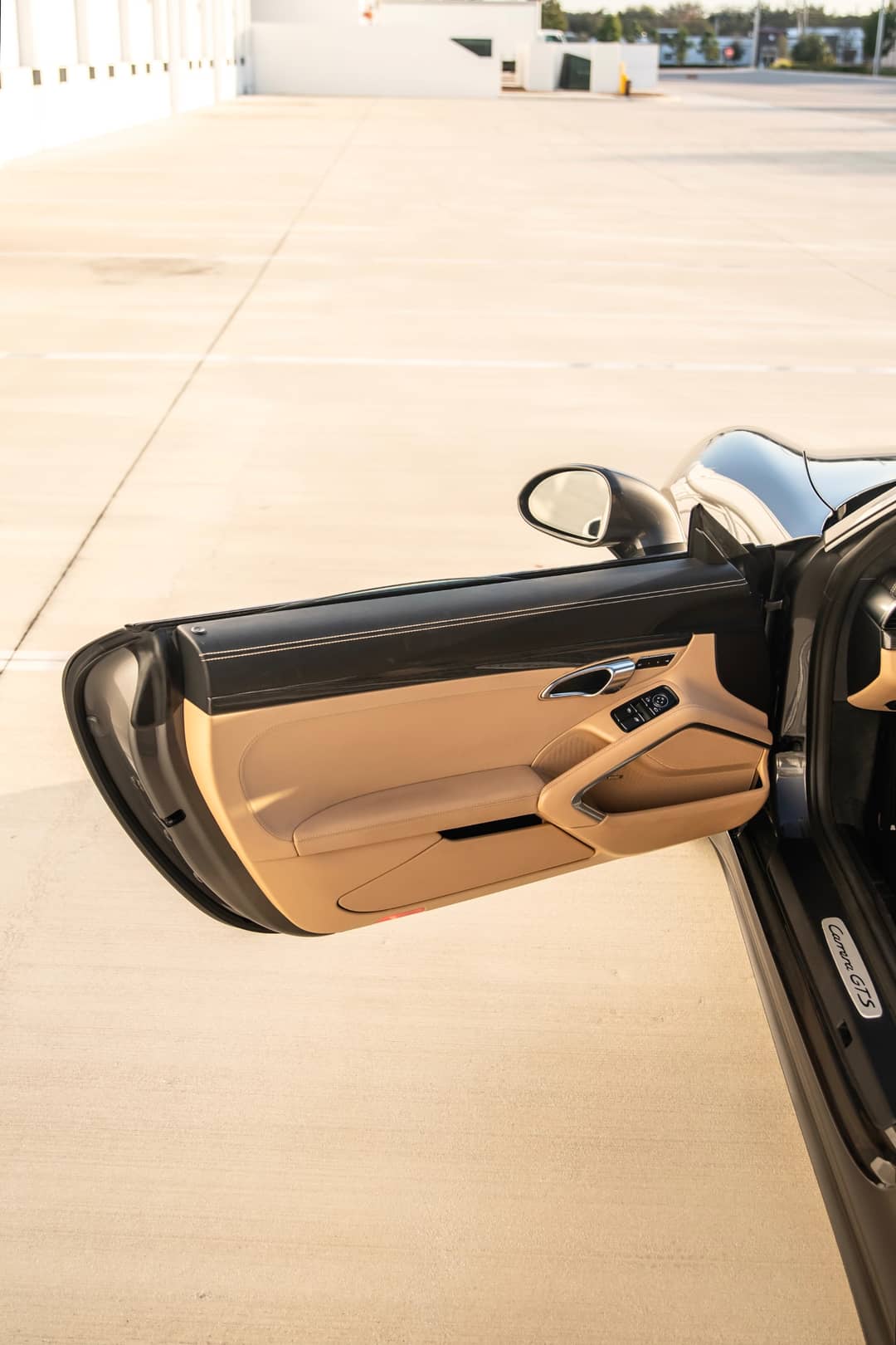 2019 Porsche 911 Carrera GTS — photo 19