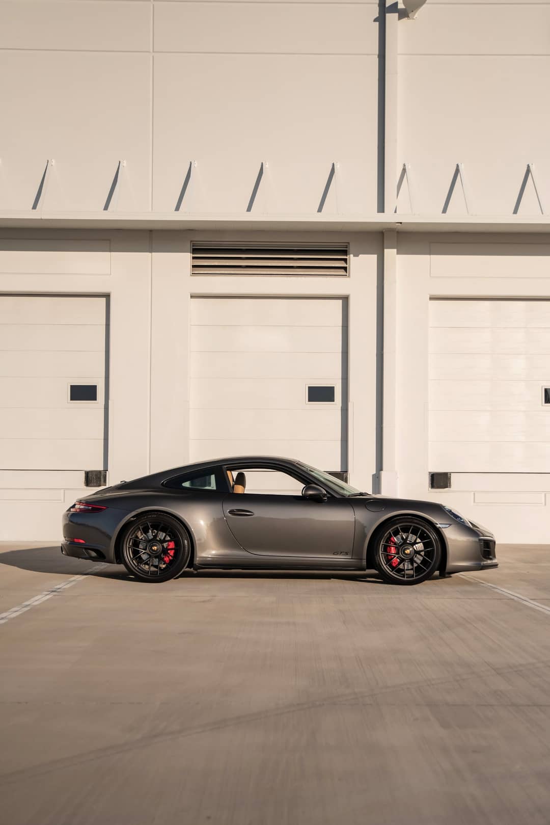 2019 Porsche 911 Carrera GTS — photo 24
