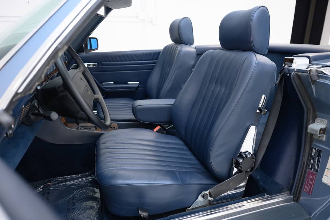 1987 Mercedes-Benz 560-Class 560 SL — photo 16