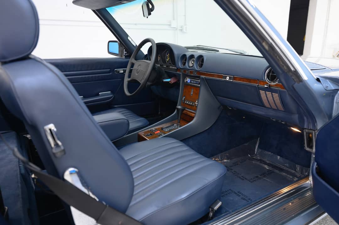 1987 Mercedes-Benz 560-Class 560 SL — photo 25