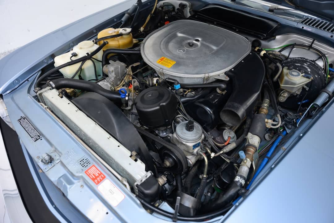 1987 Mercedes-Benz 560-Class 560 SL — photo 36