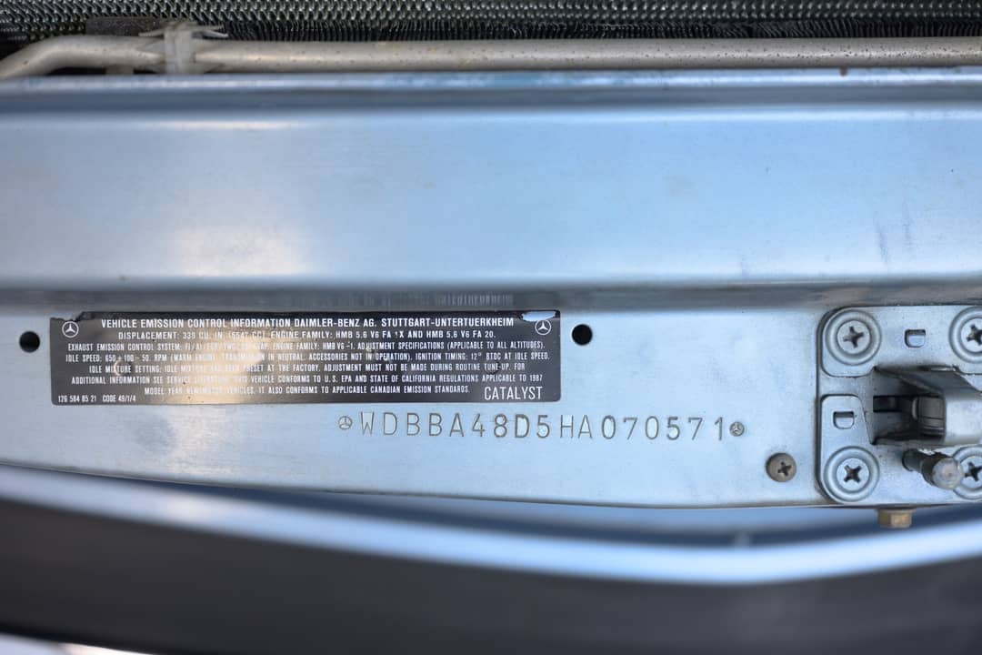 1987 Mercedes-Benz 560-Class 560 SL — photo 38