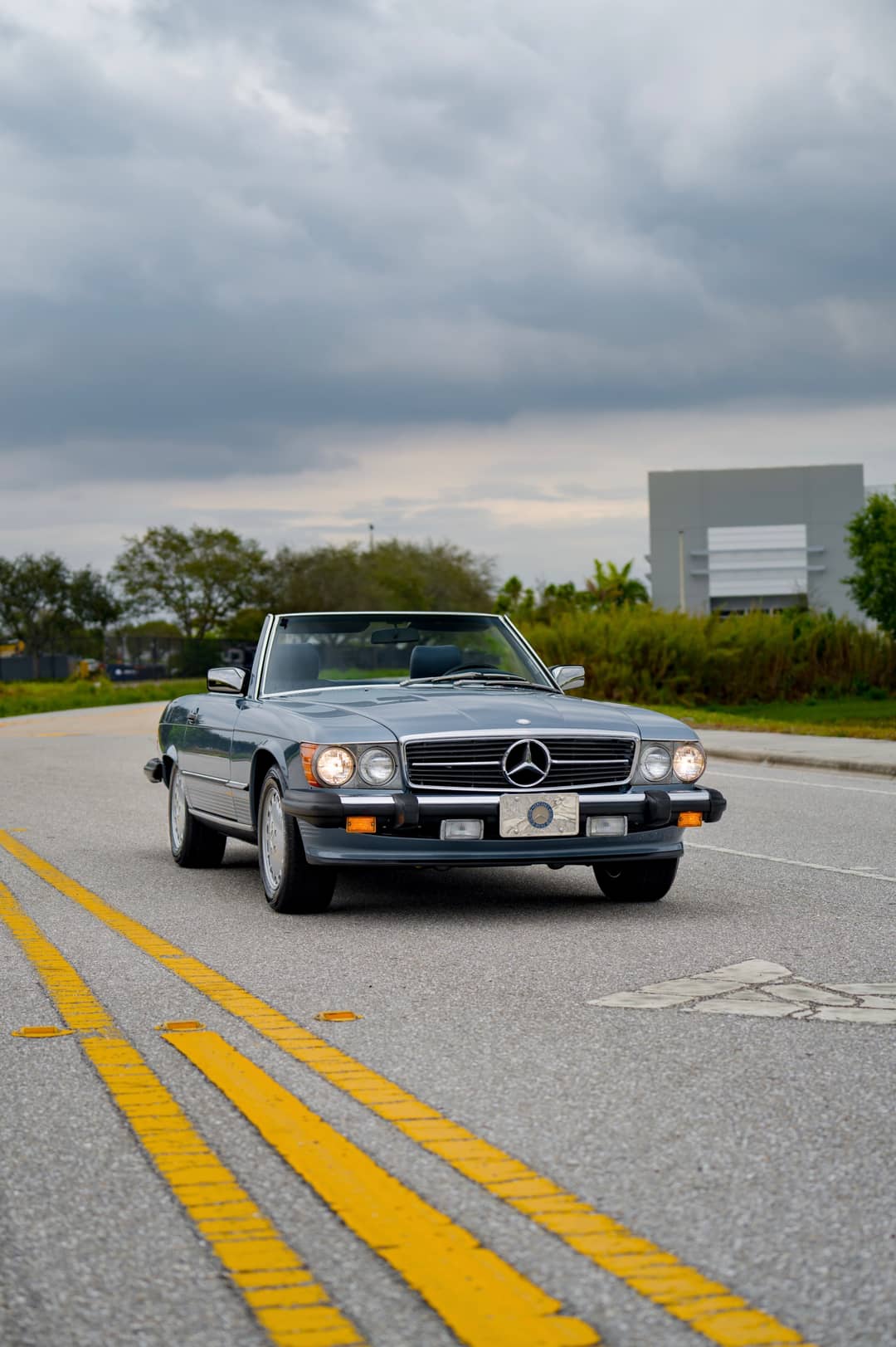 1987 Mercedes-Benz 560-Class 560 SL — photo 56