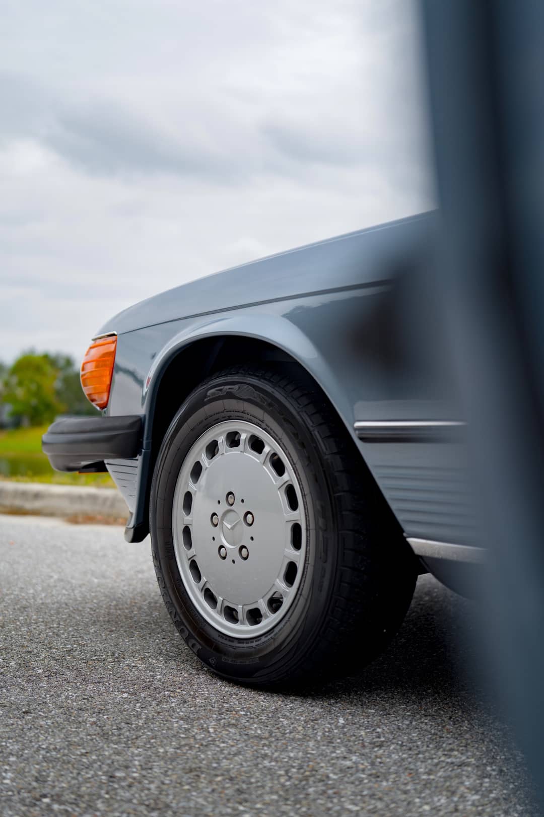 1987 Mercedes-Benz 560-Class 560 SL — photo 63