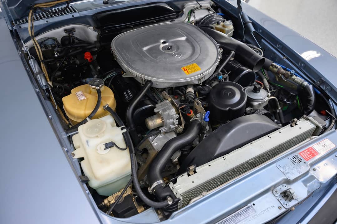 1987 Mercedes-Benz 560-Class 560 SL — photo 8