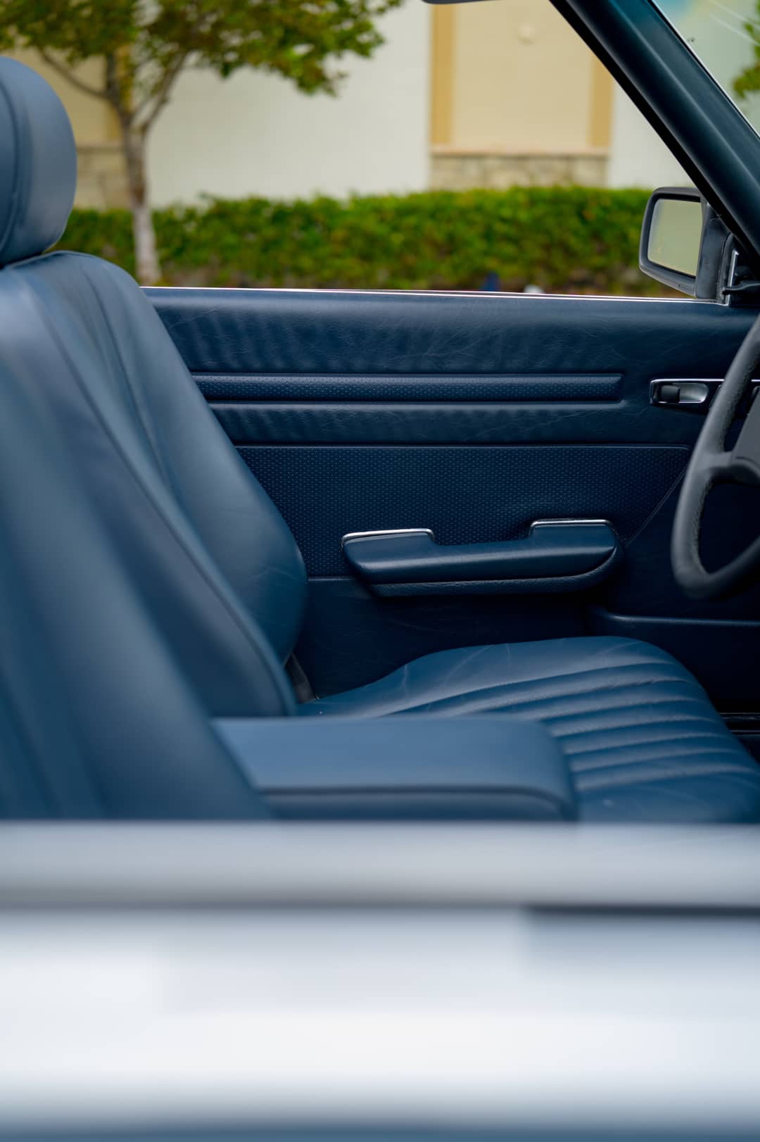 1987 Mercedes-Benz 560-Class 560 SL — photo 73