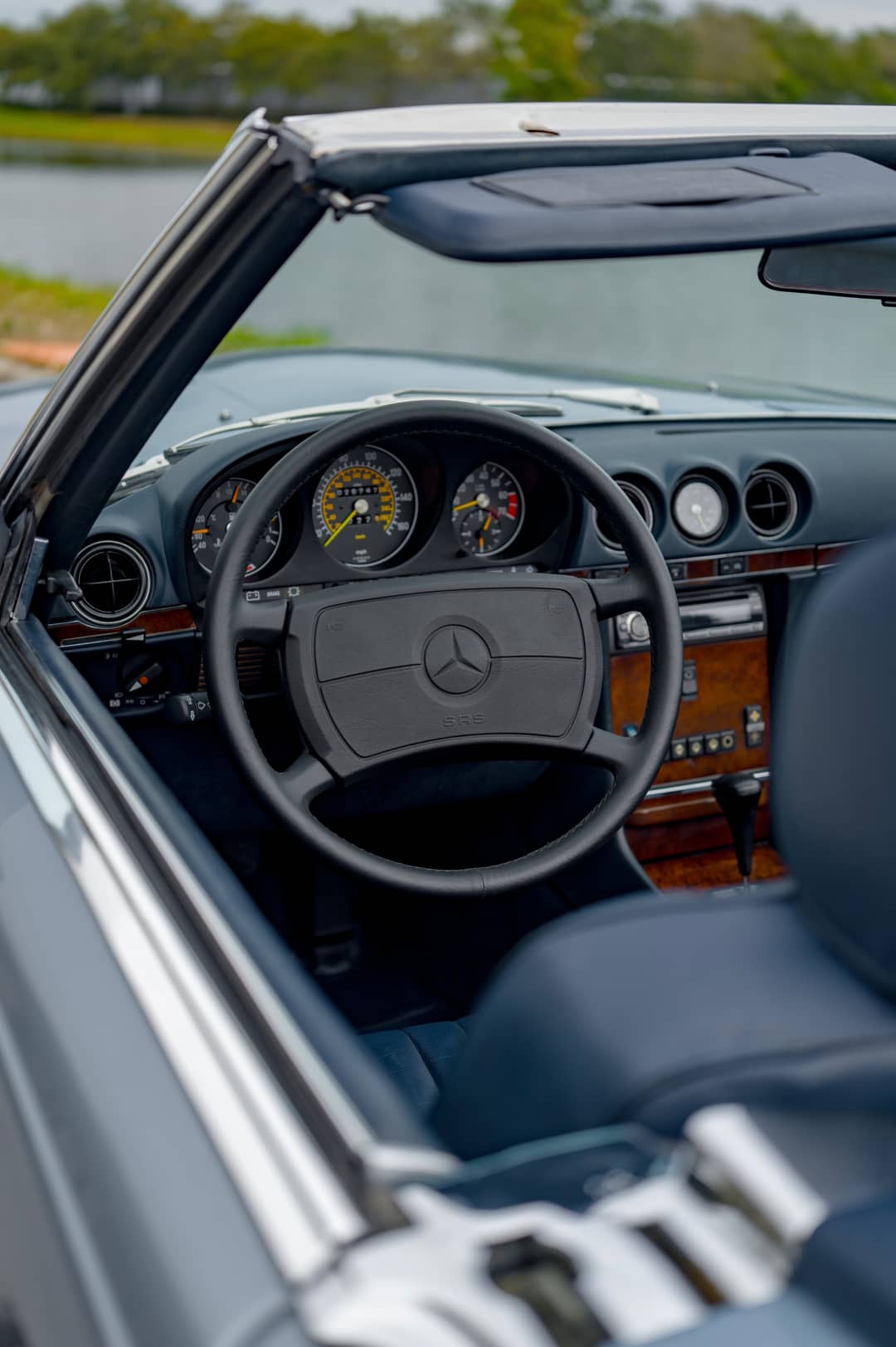 1987 Mercedes-Benz 560-Class 560 SL — photo 80
