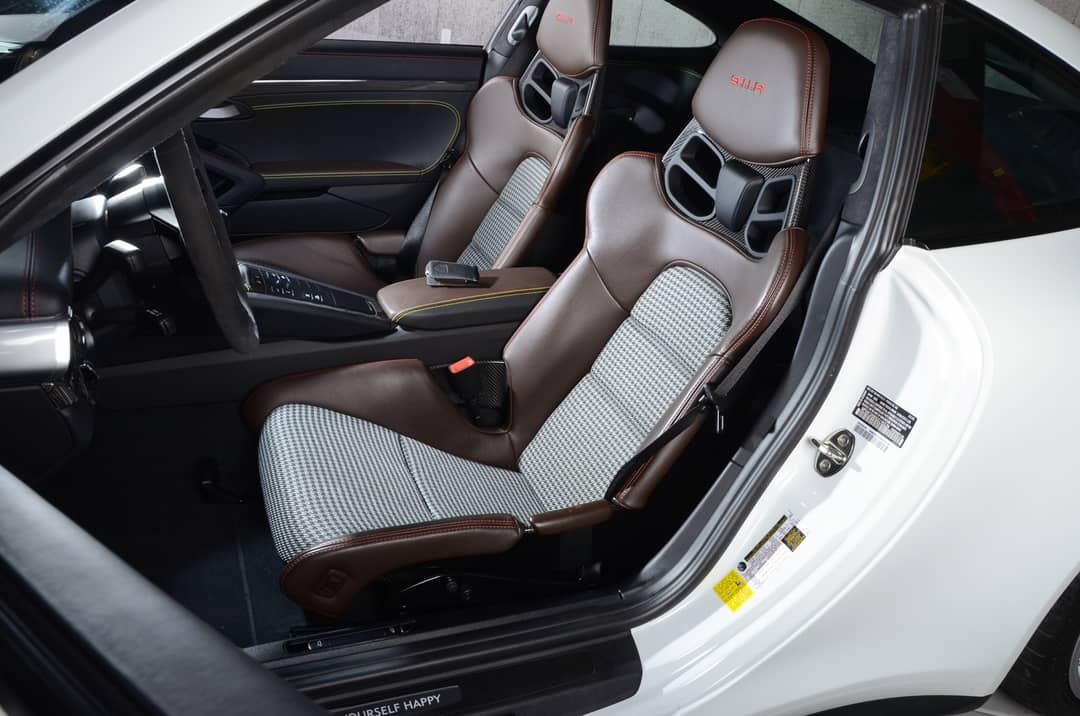 2016 Porsche 911 R — photo 20