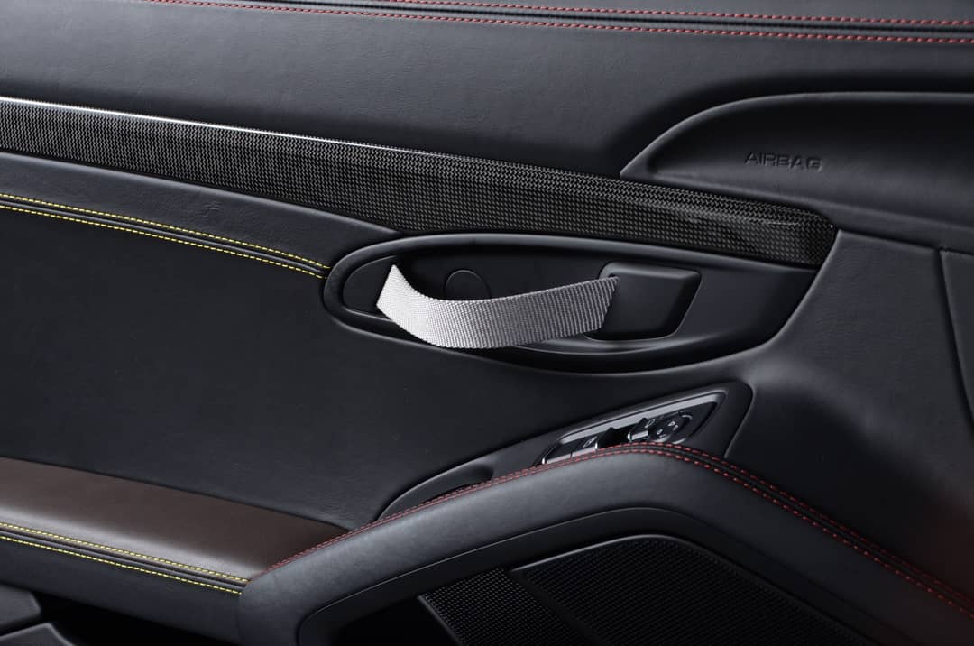 2016 Porsche 911 R — photo 34