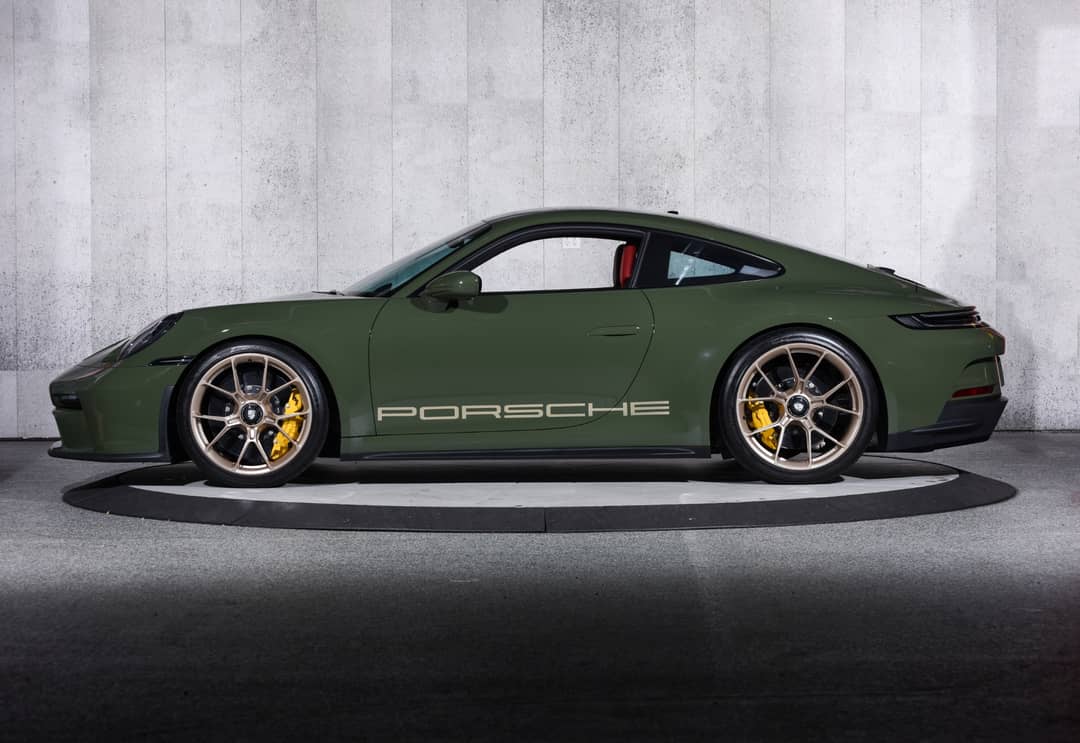 2022 Porsche 911 GT3 Touring — photo 9