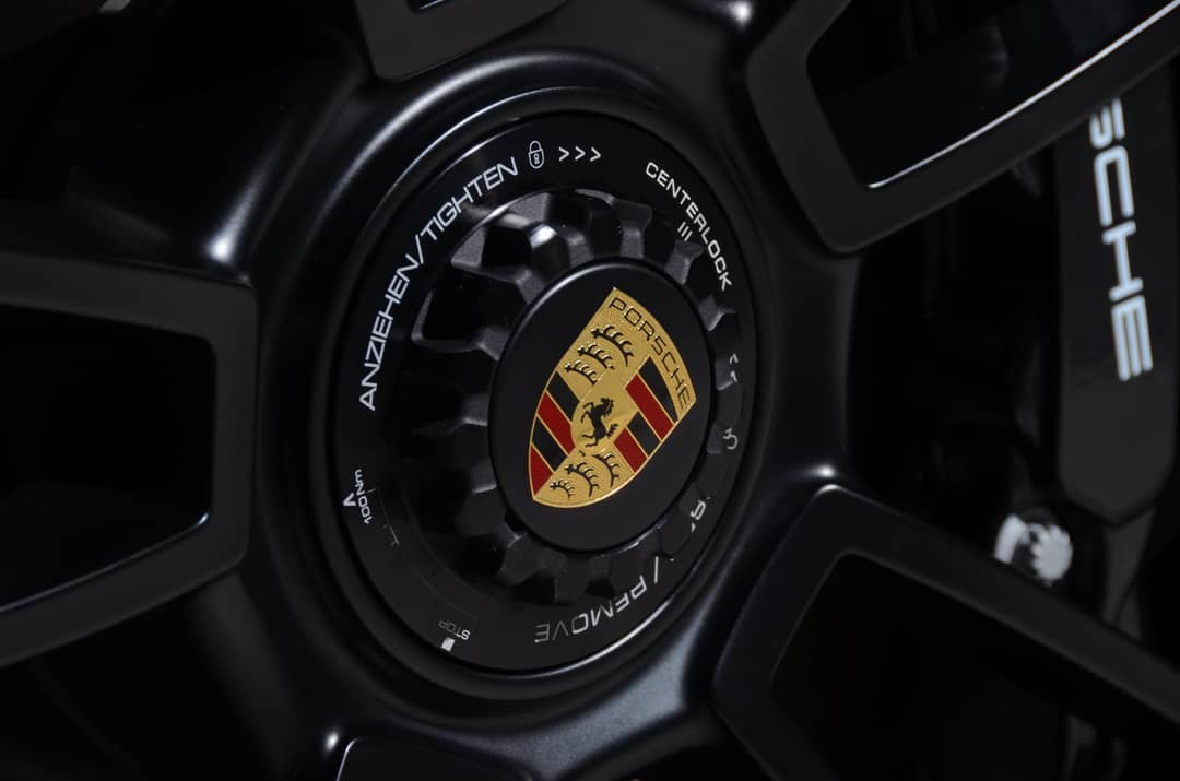 2024 Porsche 911 Targa 4 GTS — photo 13