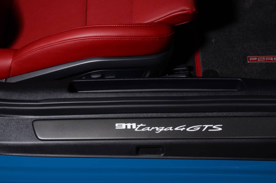 2024 Porsche 911 Targa 4 GTS — photo 19