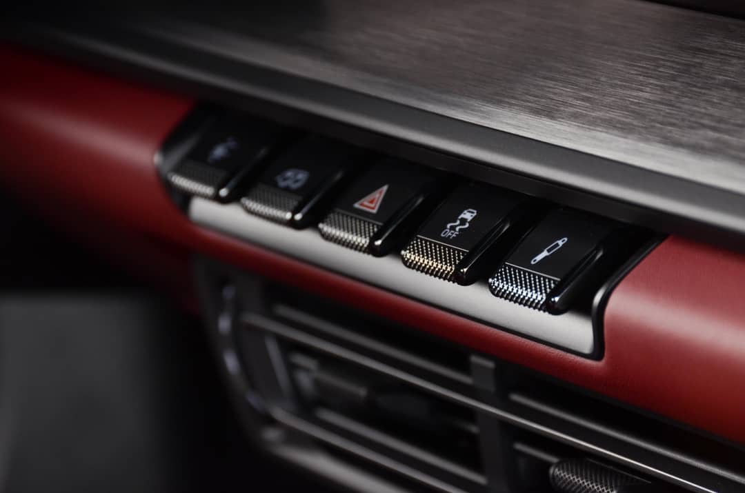 2024 Porsche 911 Targa 4 GTS — photo 21