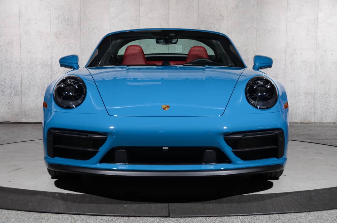 2024 Porsche 911 Targa 4 GTS — photo 10