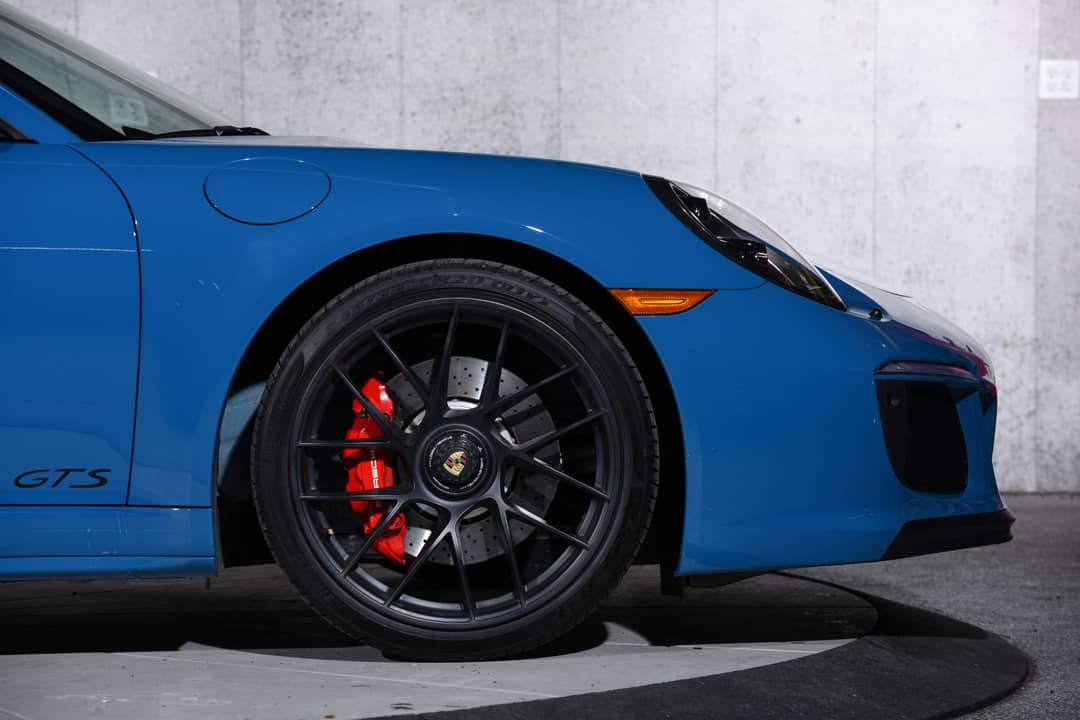 2018 Porsche 911 Targa 4 GTS — photo 11