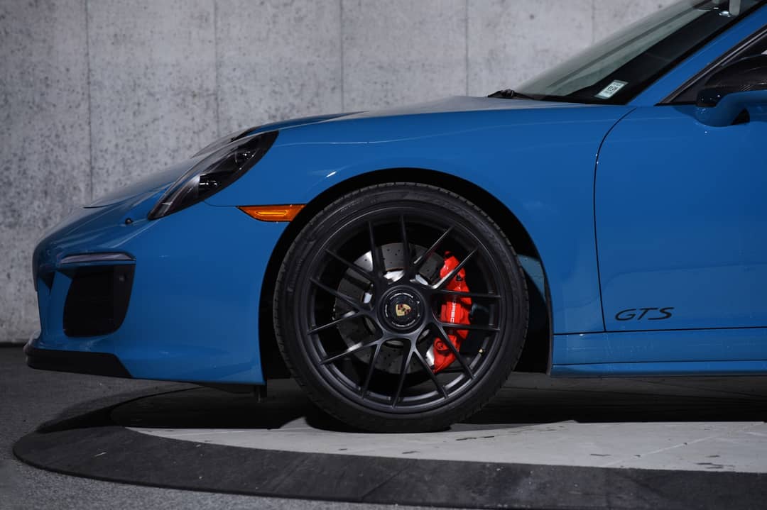 2018 Porsche 911 Targa 4 GTS — photo 12