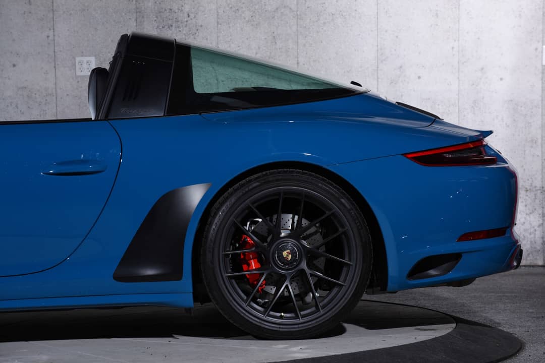 2018 Porsche 911 Targa 4 GTS — photo 14