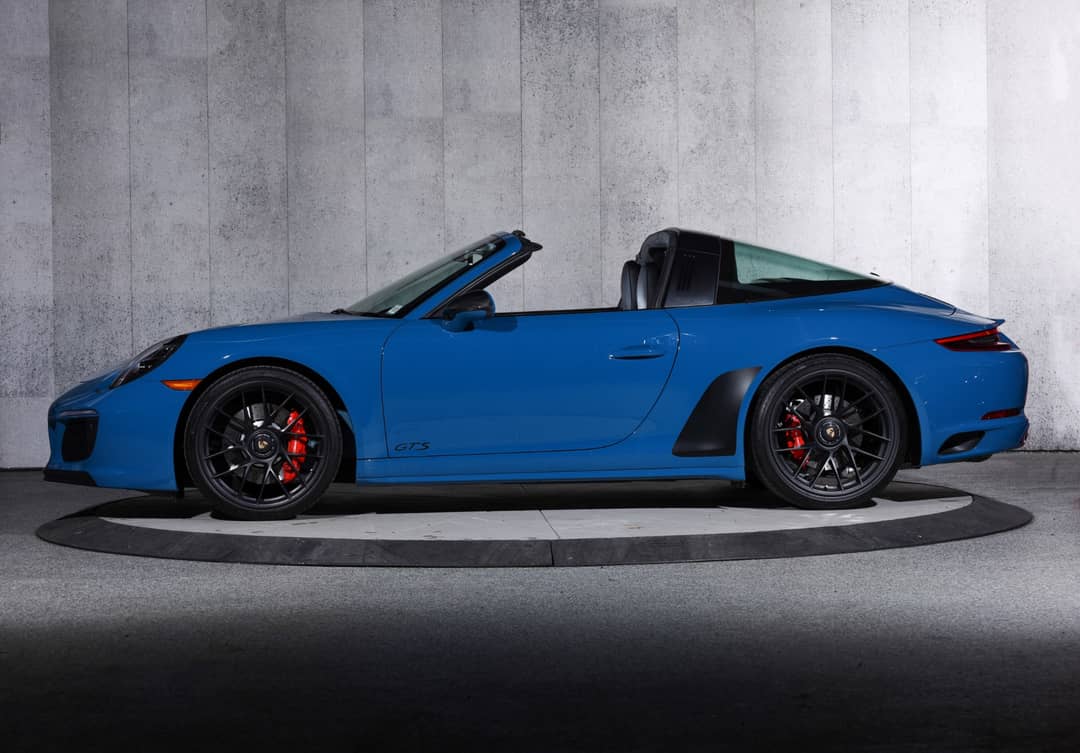 2018 Porsche 911 Targa 4 GTS — photo 15