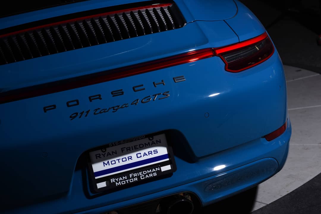 2018 Porsche 911 Targa 4 GTS — photo 17