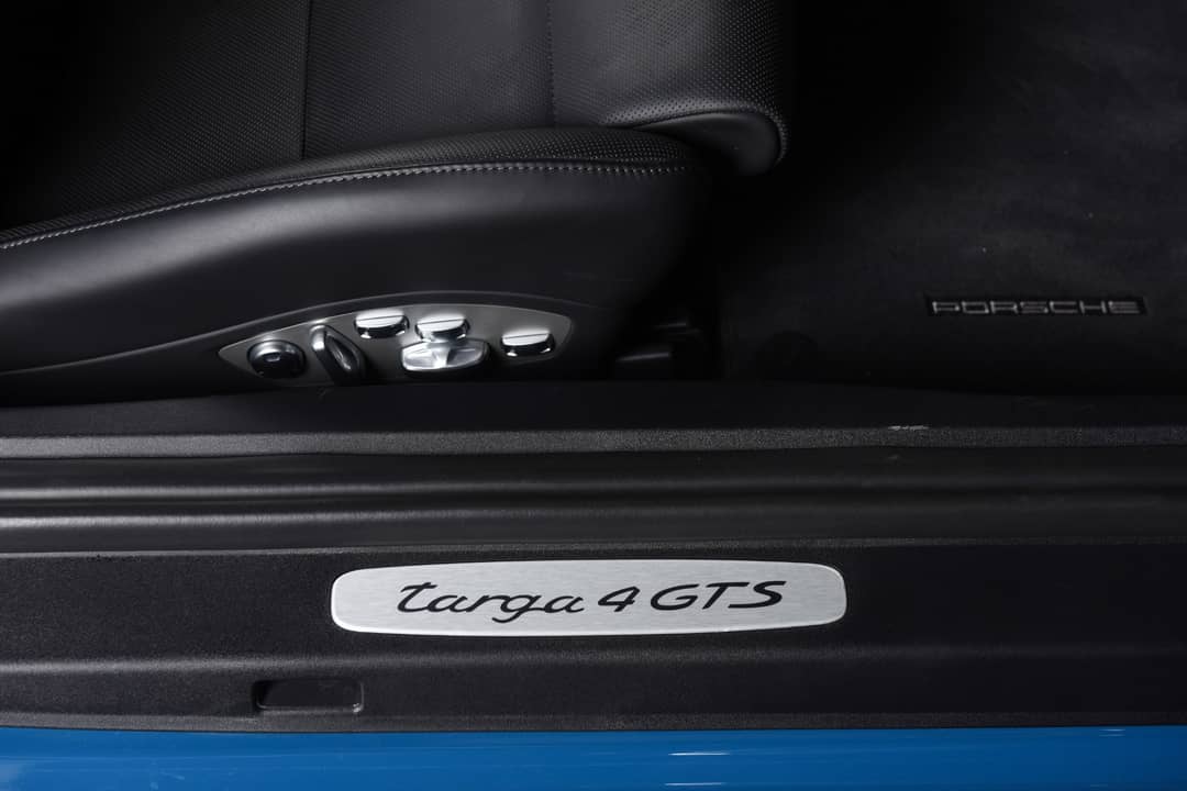 2018 Porsche 911 Targa 4 GTS — photo 25