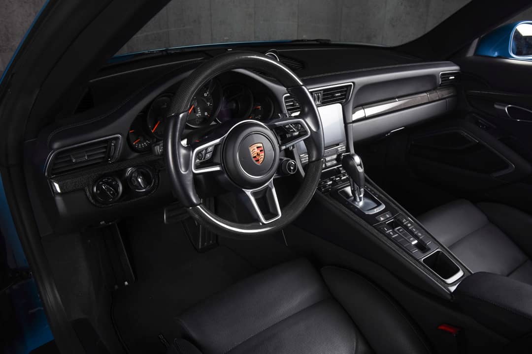 2018 Porsche 911 Targa 4 GTS — photo 4