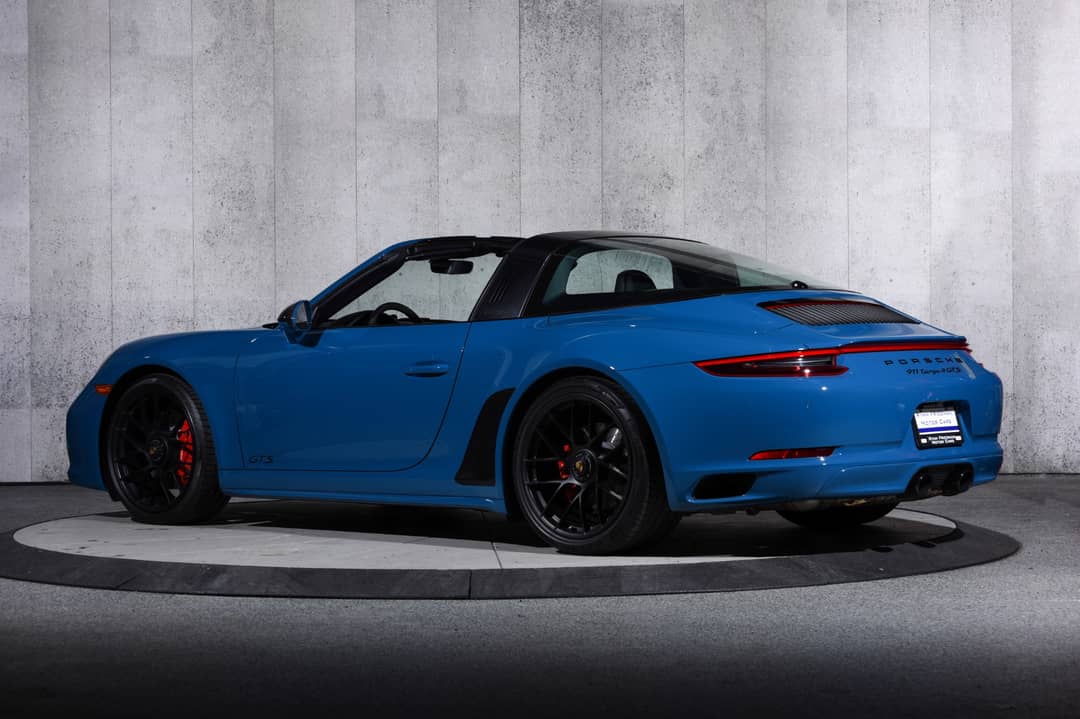 2018 Porsche 911 Targa 4 GTS — photo 9
